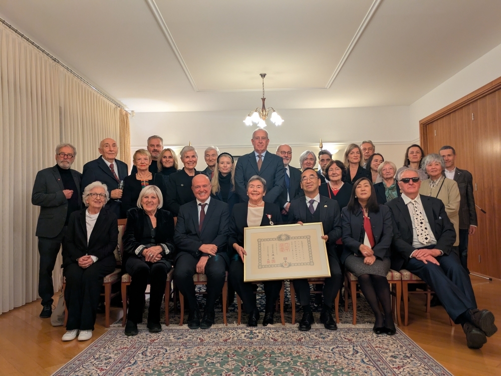 group photo of the ceremony